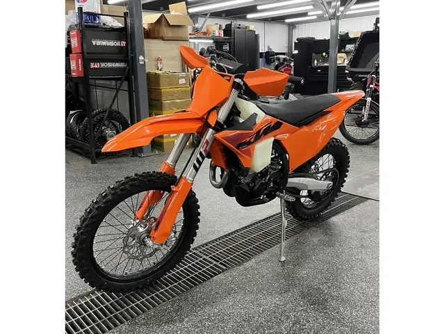 2025 KTM 350 XC-F in Dirt Bikes & Motocross in Granby - Image 7