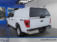 Le Ford F-150 2022 XLT avec moteur V6 2.7L combine puissance, confort et faible consommation. Parfai... (image 4)