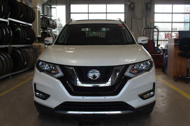 2018 Nissan Rogue SV Under 100,000km in Cars & Trucks in Miramichi - Image 2