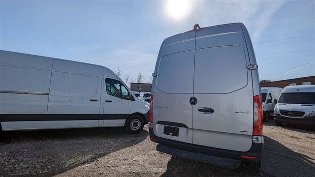 2020 Mercedes-Benz Sprinter 170 W/B 4x4 in Cars & Trucks in Mississauga / Peel Region - Image 4