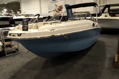 Boat show special on now! COMFORT AND PERFORMANCE 2024 Stingray 211 DC This beautiful boat is equipp...