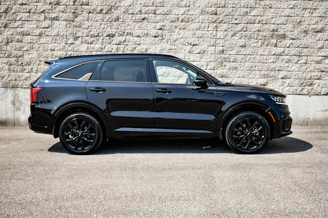 2022 Kia Sorento SX • SUNROOF • HUD • COOLED LEATHER • NAV • 360 in Cars & Trucks in Kingston - Image 2