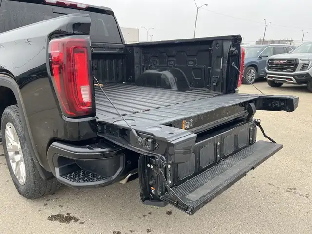 2022 GMC Sierra 1500 Denali in Cars & Trucks in Edmonton - Image 14