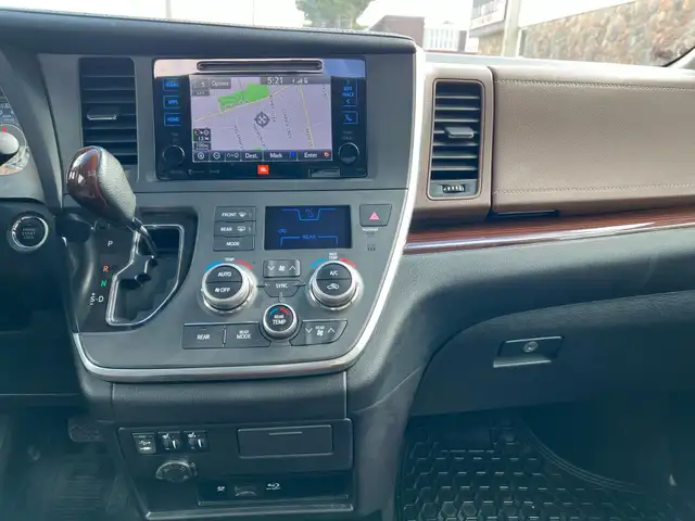 2017 Toyota Sienna XLE LIMITED AWD DUAL SUNROOF NAVI DVD BSM in Cars & Trucks in City of Toronto - Image 25