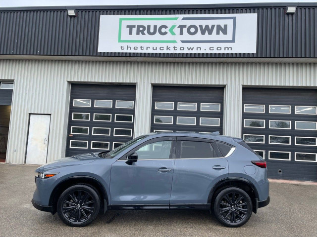 2022 Mazda CX-5 in Cars & Trucks in Ottawa