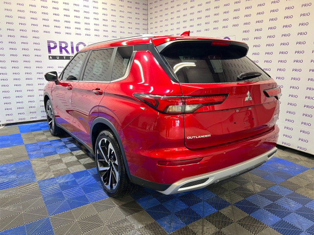 2022 Mitsubishi Outlander in Cars & Trucks in Ottawa - Image 3