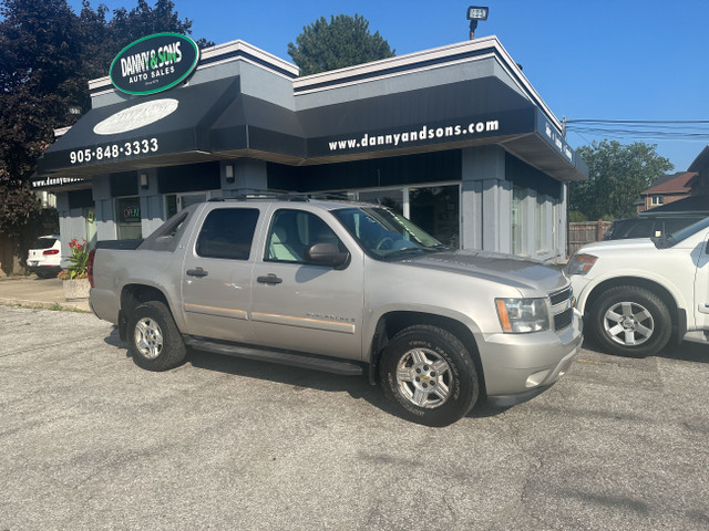 2008 Chevrolet Avalanche 2WD Crew Cab LS in Cars & Trucks in Mississauga / Peel Region