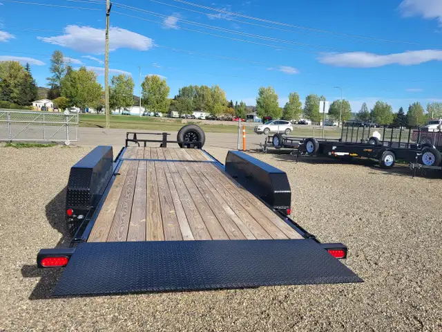 2025 PJ Trailers TRIAXLE PARTIAL GRAVITY TILT in Cargo & Utility Trailers in Fort St. John - Image 7