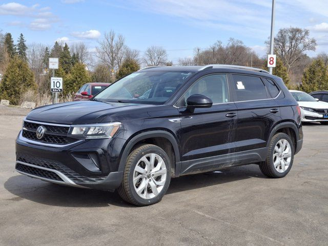 2022 Volkswagen Taos Comfortline AWD | Leather Trim in Cars & Trucks in Guelph