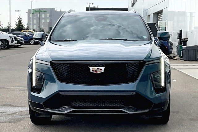 2025 Cadillac XT4 in Cars & Trucks in Calgary - Image 2