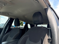 Do not miss out on this low mileage, locally owned and traded and nicely optioned 2019 Jeep Cherokee... (image 9)