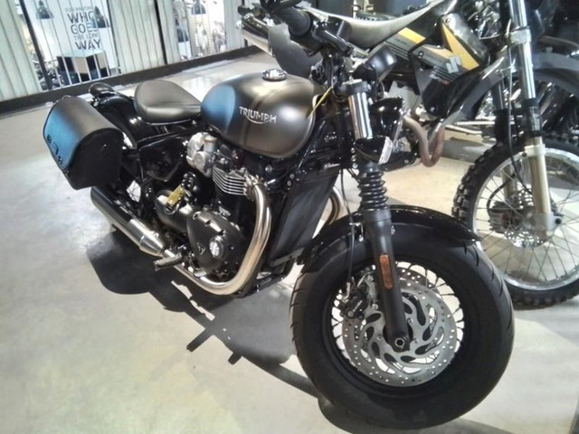 2022 TRIUMPH BONNEVILLE BOBBER in Street, Cruisers & Choppers in Moncton - Image 2