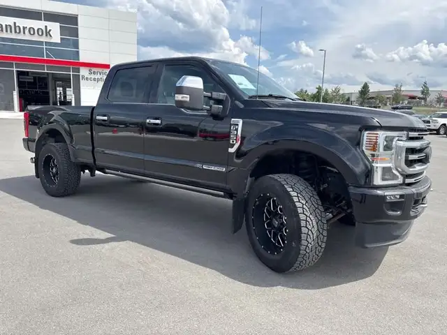 2021 Ford F-350 Super Duty Platinum PLATINUM (DIESEL - POWER RUN in Cars & Trucks in Cranbrook - Image 8