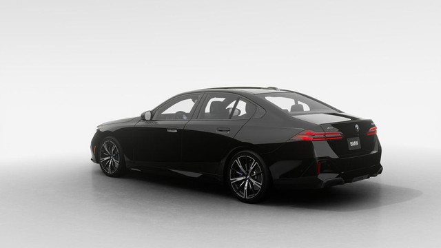 2026 BMW 5 Series 530i xDrive | Classe affaires | M Sport Pro in Cars & Trucks in City of Montréal - Image 2