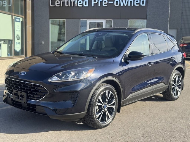 2021 Ford Escape SE w/ TURBO / PANORAMIC ROOF / AWD in Cars & Trucks in Calgary - Image 2