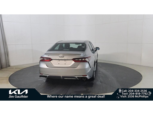  2022 Toyota Camry SE, Accident Free, Adaptive Cruise in Cars & Trucks in Winnipeg - Image 4