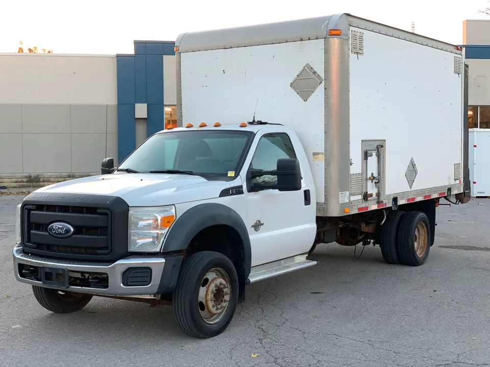 2011 Ford F-550 F-550 Dually Cube Van Power tailgate