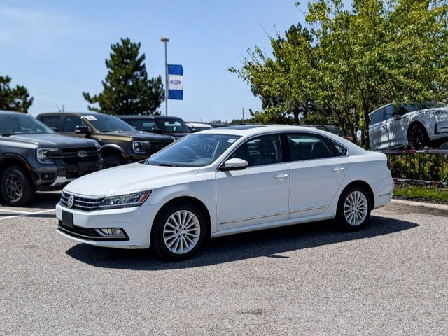 2017 Volkswagen Passat Comfortline Cheap and Cheerful! in Cars & Trucks in Kawartha Lakes - Image 2