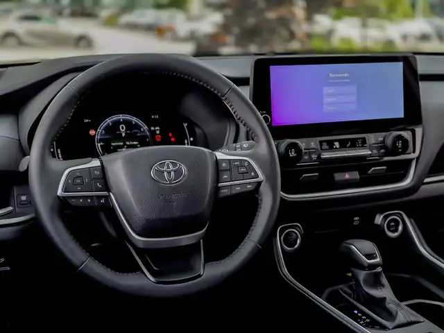2024 Toyota Grand Highlander Limited Trim | XLE Pkg | Safety Cer in Cars & Trucks in City of Toronto - Image 15
