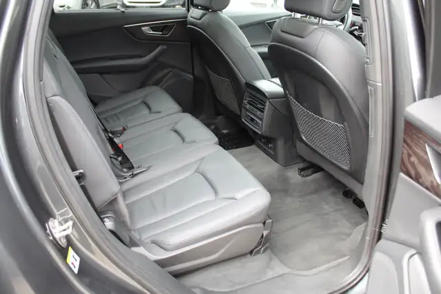 2022 Audi Q7 KOMFORT QUATTRO/PANO. ROOF/B.CAMERA in Cars & Trucks in Calgary - Image 8