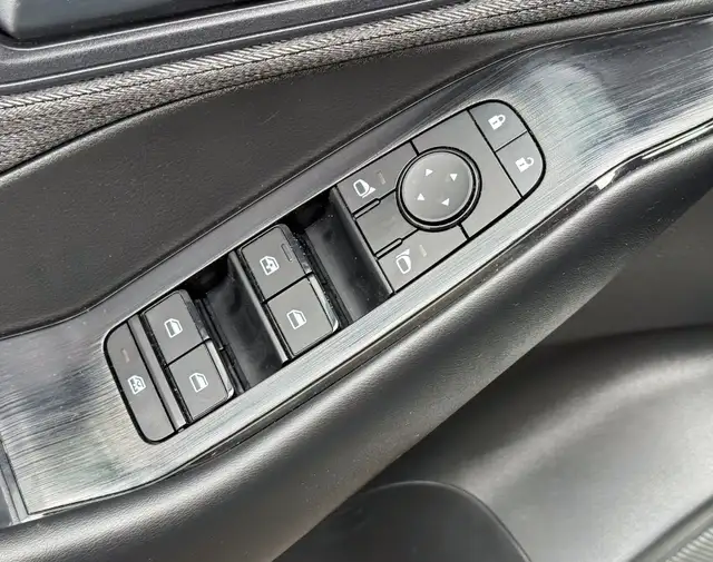 2023 Nissan Rogue S in Cars & Trucks in Oshawa / Durham Region - Image 20