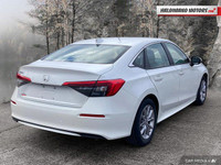 Engine: Gas 4cyl 2.0L L/100Km City: 7.7 L/100Km Hwy: 6.0 Safety Equipment Traffic Jam Assist ABS And... (image 4)