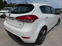 2018 KIA FORTE5 EX PKG NO ACCIDENTS SUPER CLEAN LEATHER SUNROOF HEATED SEATS REV CAM CERTIFICATION I... (image 5)