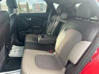NEW MVI! VERY WELL MAINTAINED SUV! POWER WINDOWS, LOCKS, MIRRORS, ETC! COMFORTABLE FUEL EFFICIENT SU... (image 7)