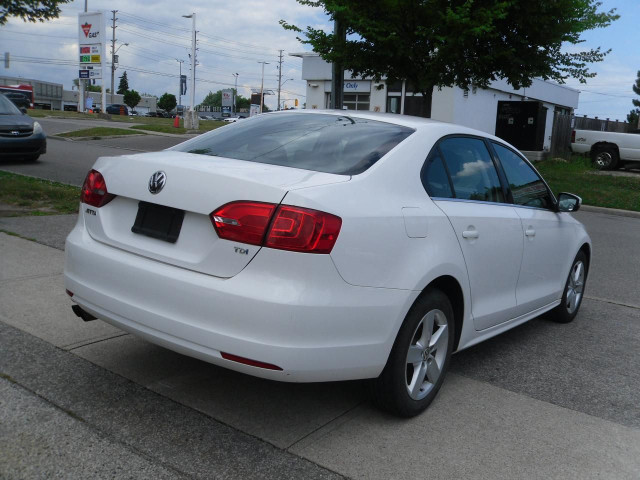 2013 Volkswagen Jetta comfortline in Cars & Trucks in City of Toronto - Image 3