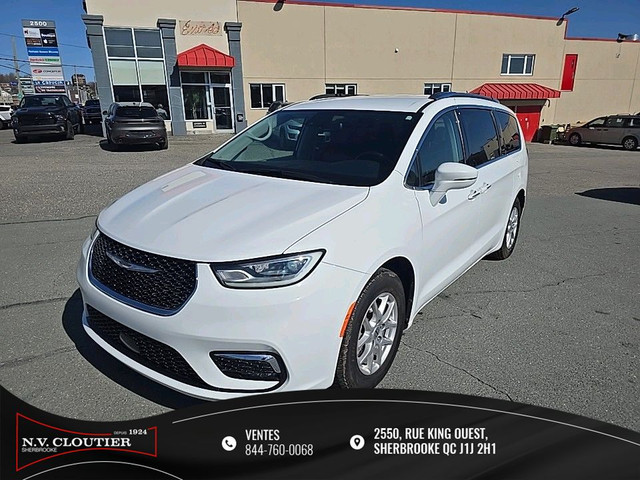 2021 Chrysler Pacifica Touring-L in Cars & Trucks in Sherbrooke