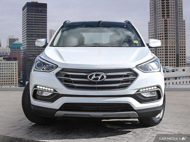2017 Hyundai Santa Fe Sport SE AWD | No Accidents | Premium Mats in Cars & Trucks in Calgary - Image 2