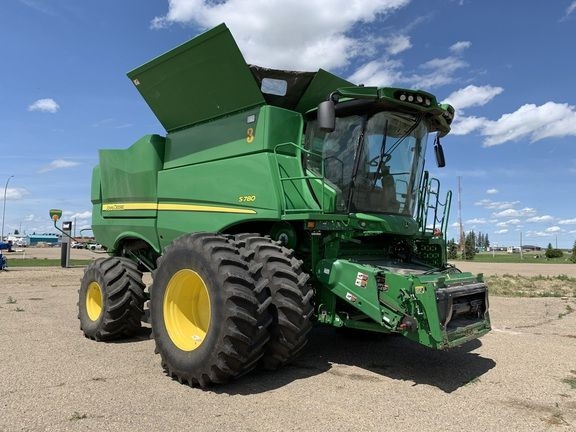 2021 John Deere S780 in Farming Equipment in Medicine Hat - Image 2