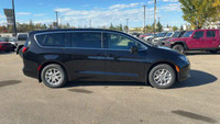 EXECUTIVE CROSSTOWN DEMO! This 2024 CHRYSLER VOYAGER LX has the following options Cloth Bucket Seats... (image 8)