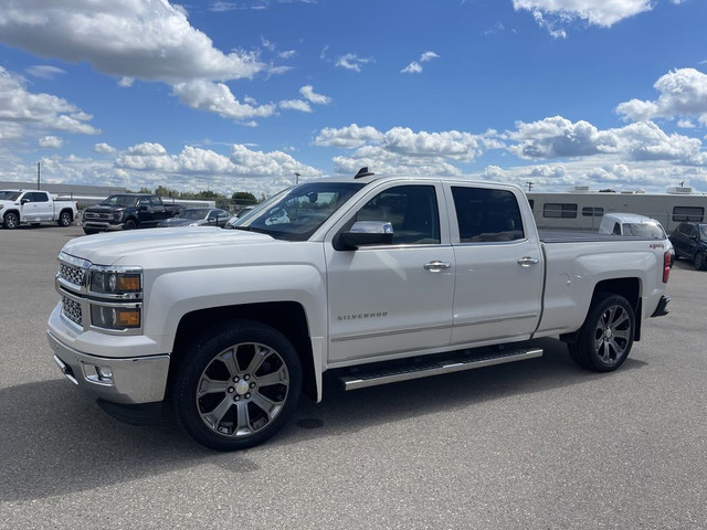 2015 Chevrolet Silverado 1500 LTZ/4X4/5.3L/22's/NAVI/B.CAM/LEATH in Cars & Trucks in Calgary - Image 3