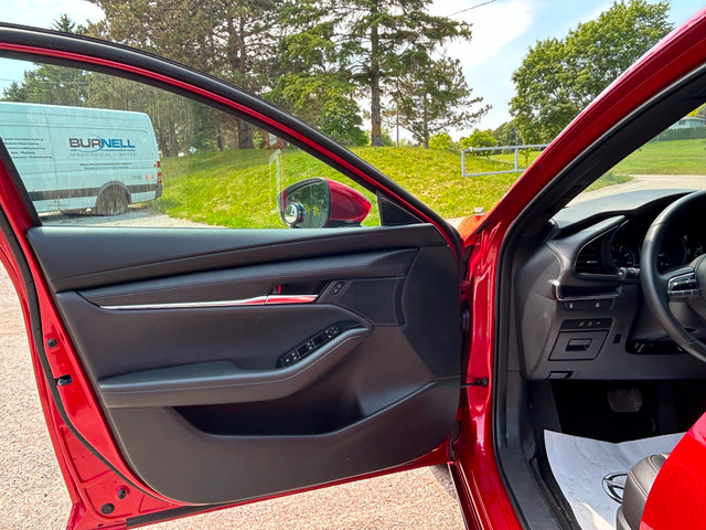2023 Mazda 3 GS ONE OWNER| NO ACCIDENTS| SUNROOF in Cars & Trucks in Markham / York Region - Image 3