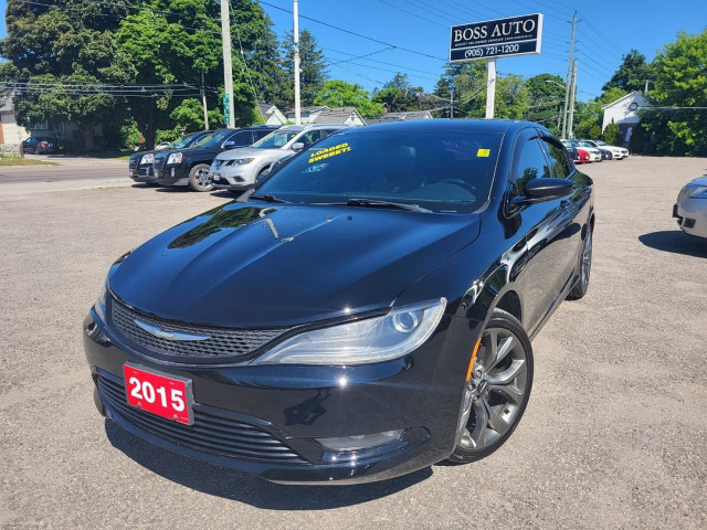 2015 Chrysler 200 S AWD in Cars & Trucks in Oshawa / Durham Region