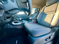 Engine: V6 Cylinder Engine 3.8L L/100Km City: 12.8 L/100Km Hwy: 10.2 Safety Equipment Electronic Sta... (image 6)