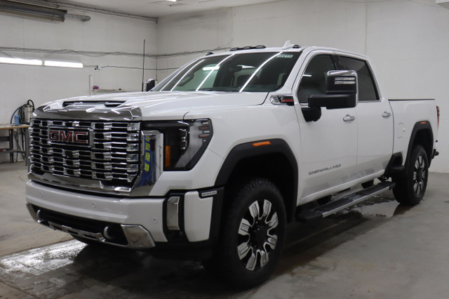 2025 GMC Sierra 2500HD Denali in Cars & Trucks in Saskatoon - Image 4