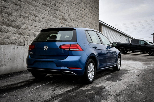 2020 Volkswagen Golf Comfortline 5-door Auto dans Autos et camions  à Kingston - Image 3