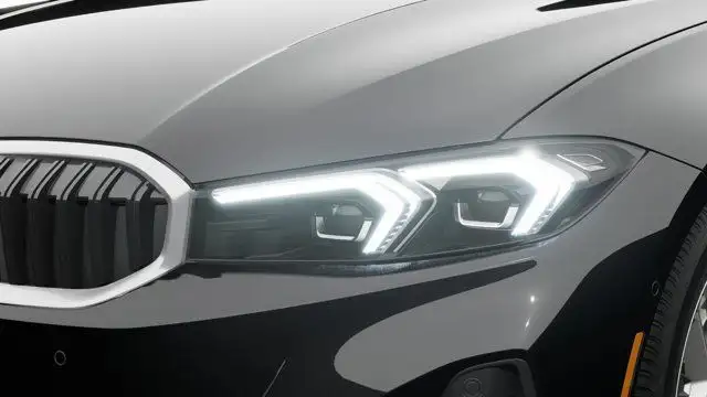 2025 BMW 3 Series 330i xDrive in Cars & Trucks in Laval / North Shore - Image 7
