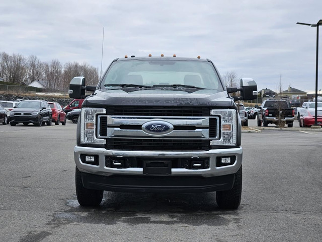 Ford Super Duty F-250 SRW XLT cabine 6 places 4RM caisse de 6.75 in Cars & Trucks in Victoriaville - Image 2