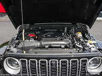 This Jeep Wrangler has a strong Regular Unleaded V-6 3.6 L/220 engine powering this Automatic transm... (image 7)