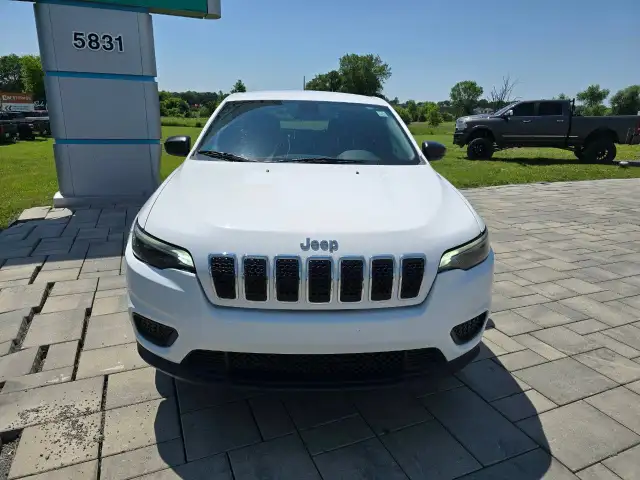 2019 Jeep Cherokee dans Autos et camions dans Ottawa - Image 3