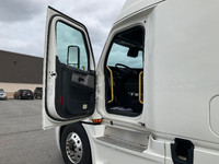2021 FREIGHTLINER T12664ST;Heavy Duty Trucks - Conventional Truck w/ Sleeper Penske Location 105 SAL... (image 8)