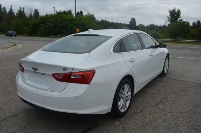 2018 Chevrolet Malibu 4dr Sdn Hybrid w/1HY in Cars & Trucks in Markham / York Region - Image 6