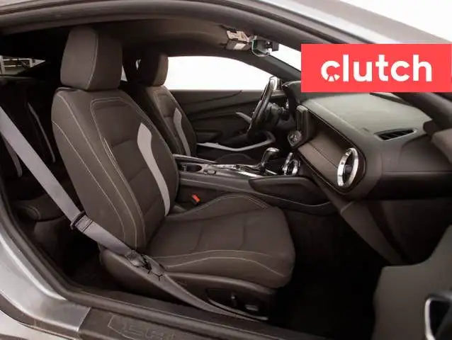 2019 Chevrolet Camaro 1LT w/ Apple CarPlay & Android Auto, Rearv dans Autos et camions dans Ottawa - Image 17