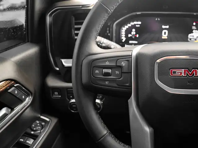 2024 GMC Sierra 2500HD SLE 6.6L in Cars & Trucks in Strathcona County - Image 19