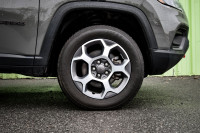 Power Liftgate, Blind Spot Detection, Lane Keep Assist, Heated Seats, Heated Steering Wheel! 6 LOCAT... (image 8)