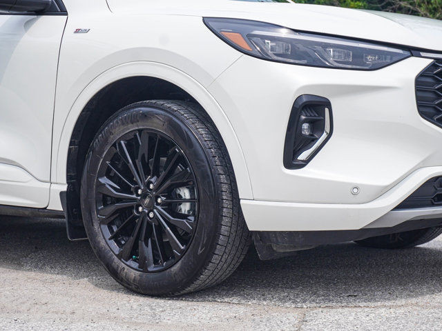 2023 Ford Escape ST-Line Elite- Pano Roof - Heated Seats in Cars & Trucks in Barrie - Image 4