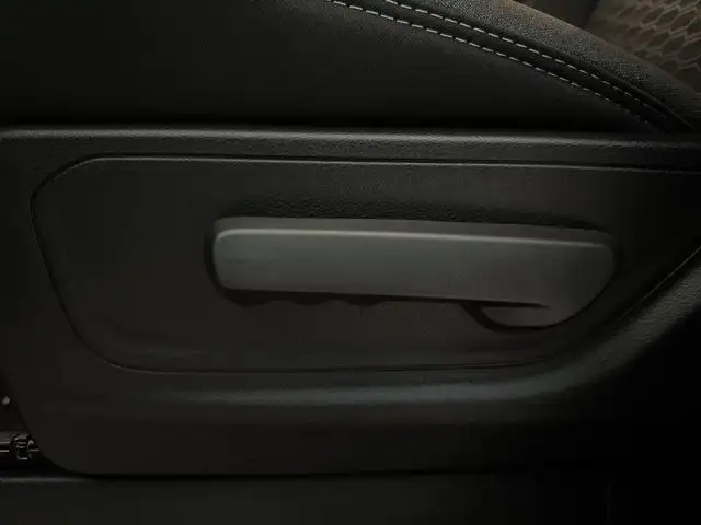 2025 Ram 1500 Warlock | Apple CarPlay in Cars & Trucks in Edmonton - Image 14